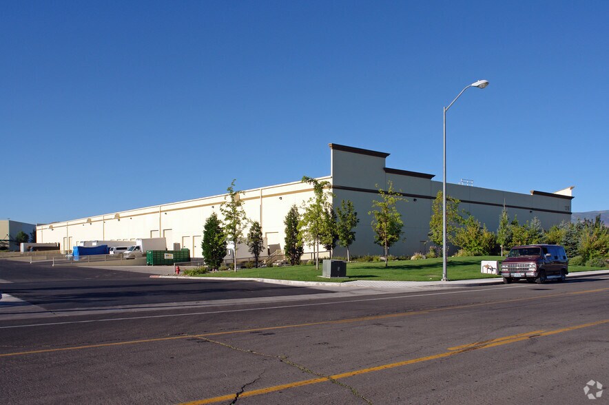 1316 Capital Blvd, Reno, NV à louer - Photo de l’immeuble – Image 3 sur 12
