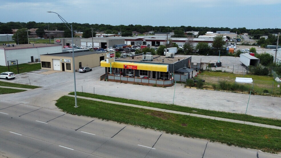 2050, 2100,2112 Cornhusker Hwy, Lincoln, NE à vendre - Photo de l’immeuble – Image 2 sur 3