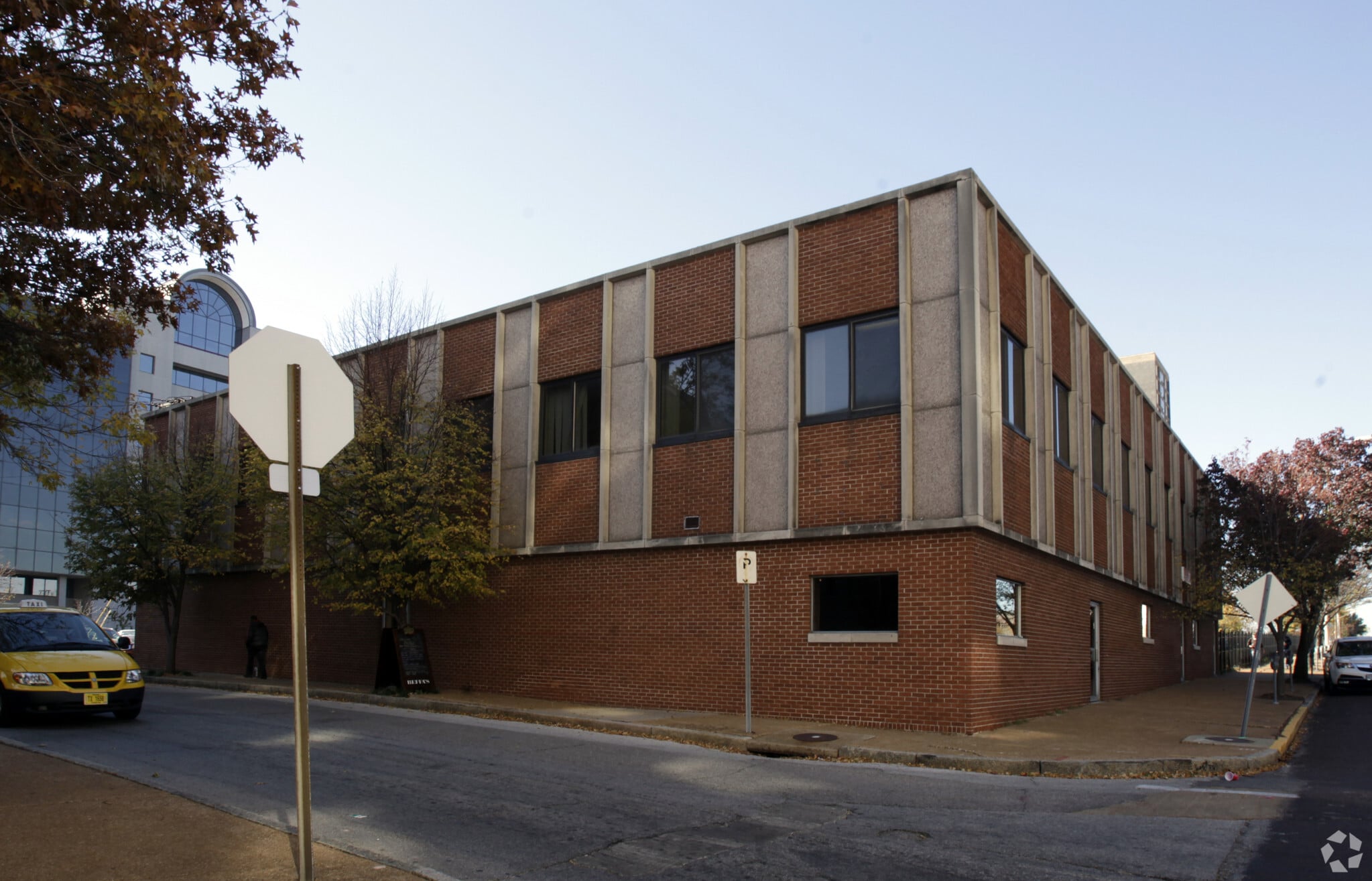 2700-2708 Olive St, Saint Louis, MO à louer Photo principale– Image 1 sur 4