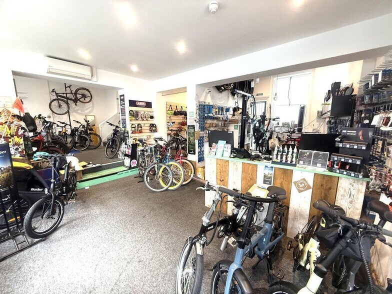 30-31 Queens Rd, Brighton à louer - Photo de l’immeuble – Image 3 sur 11