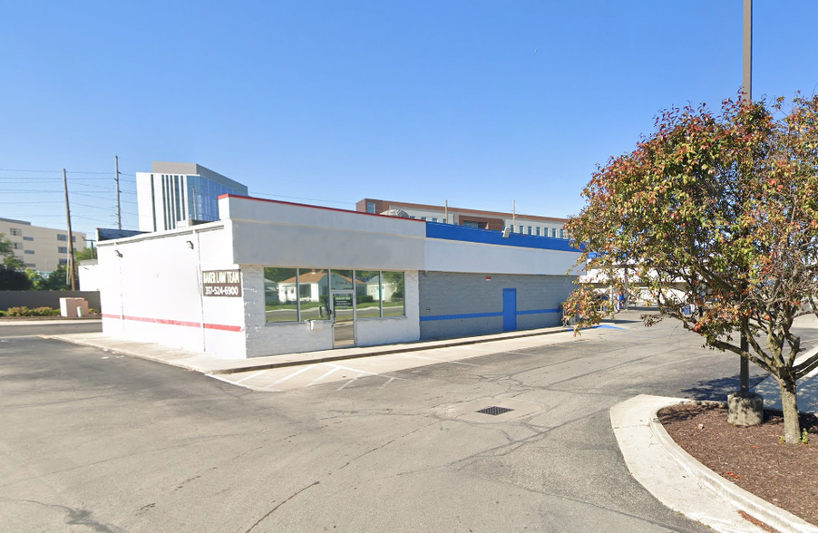3155 E English Ave, Indianapolis, IN à louer - Photo de l’immeuble – Image 1 sur 6