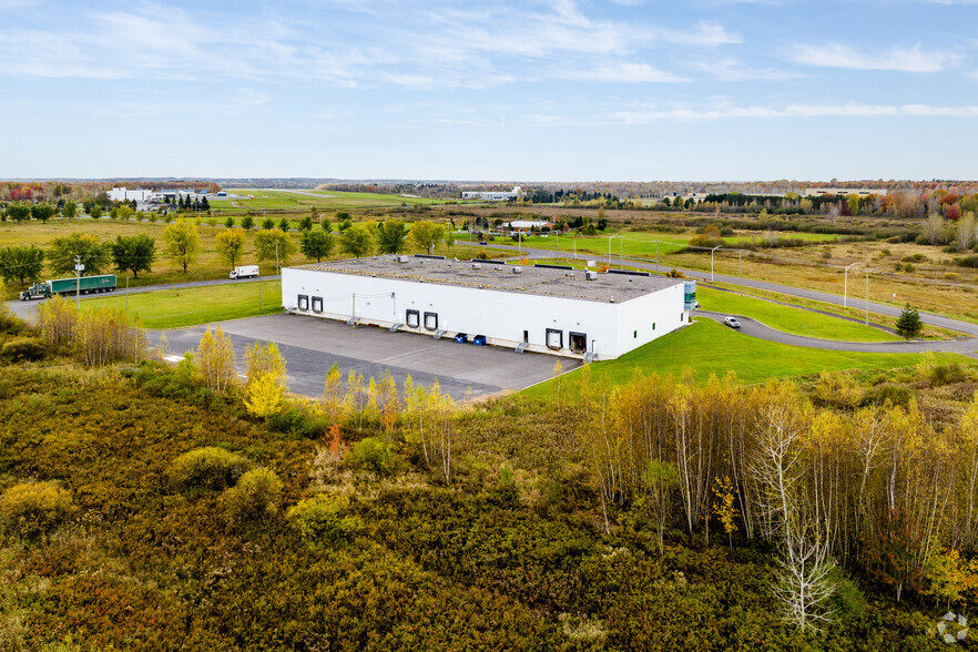 1400-1460 Boul De L'innovation, Bromont, QC à louer - Aérien – Image 3 sur 15