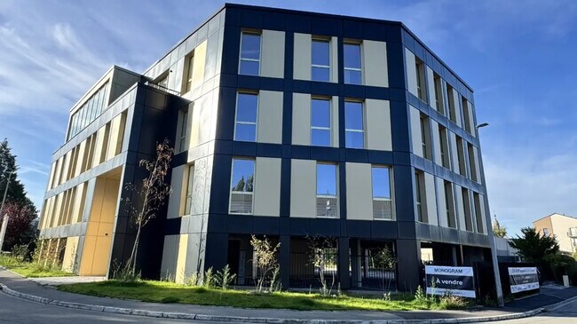 Plus de détails pour Bureau à vendre