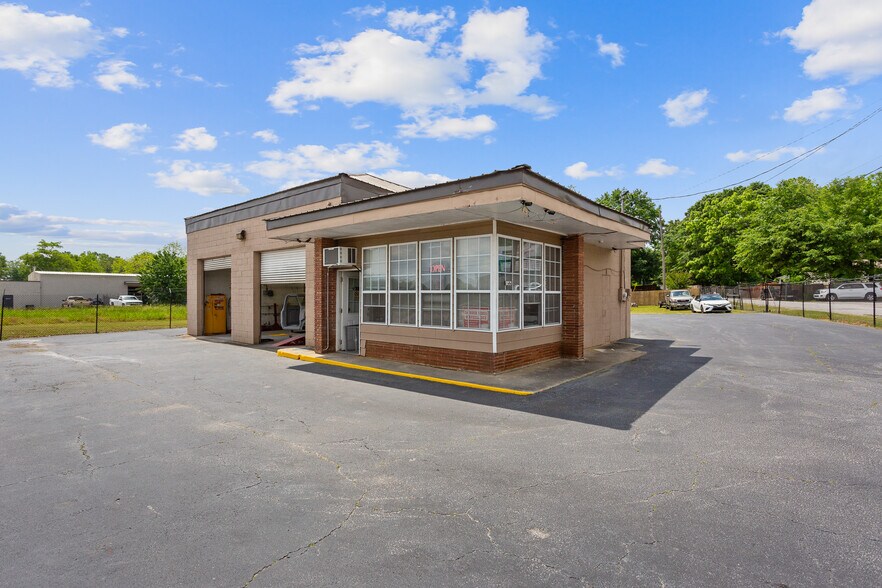 1668 Atlanta Rd SE, Smyrna, GA à vendre - Photo de l’immeuble – Image 2 sur 12