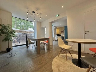 Plus de détails pour Bureau, Local commercial à louer