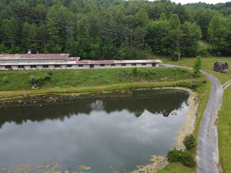 6421 Highway 91 N, Laurel Bloomery, TN à vendre - Photo de l’immeuble – Image 2 sur 60
