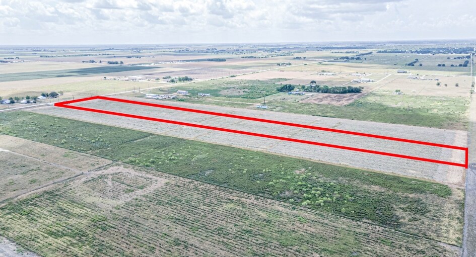 4327 Polak rd, Wallis, TX à vendre - Photo de l’immeuble – Image 2 sur 5