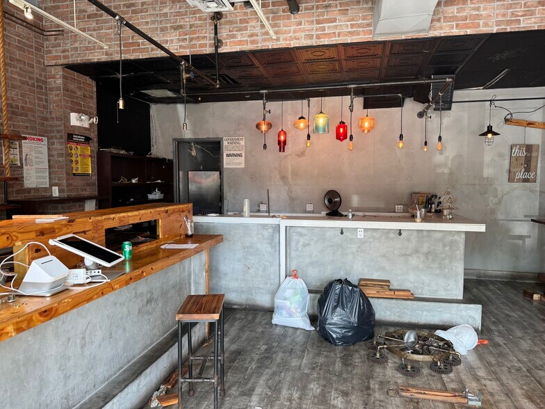 541 Myrtle Ave, Brooklyn, NY à louer - Photo de l’immeuble – Image 3 sur 7