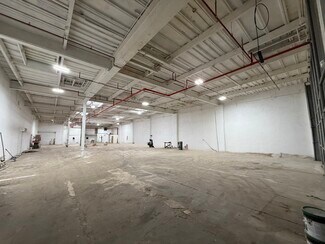 Plus de détails pour 11030-11090 Dunkirk St, Jamaica, NY - Industriel/Logistique à louer