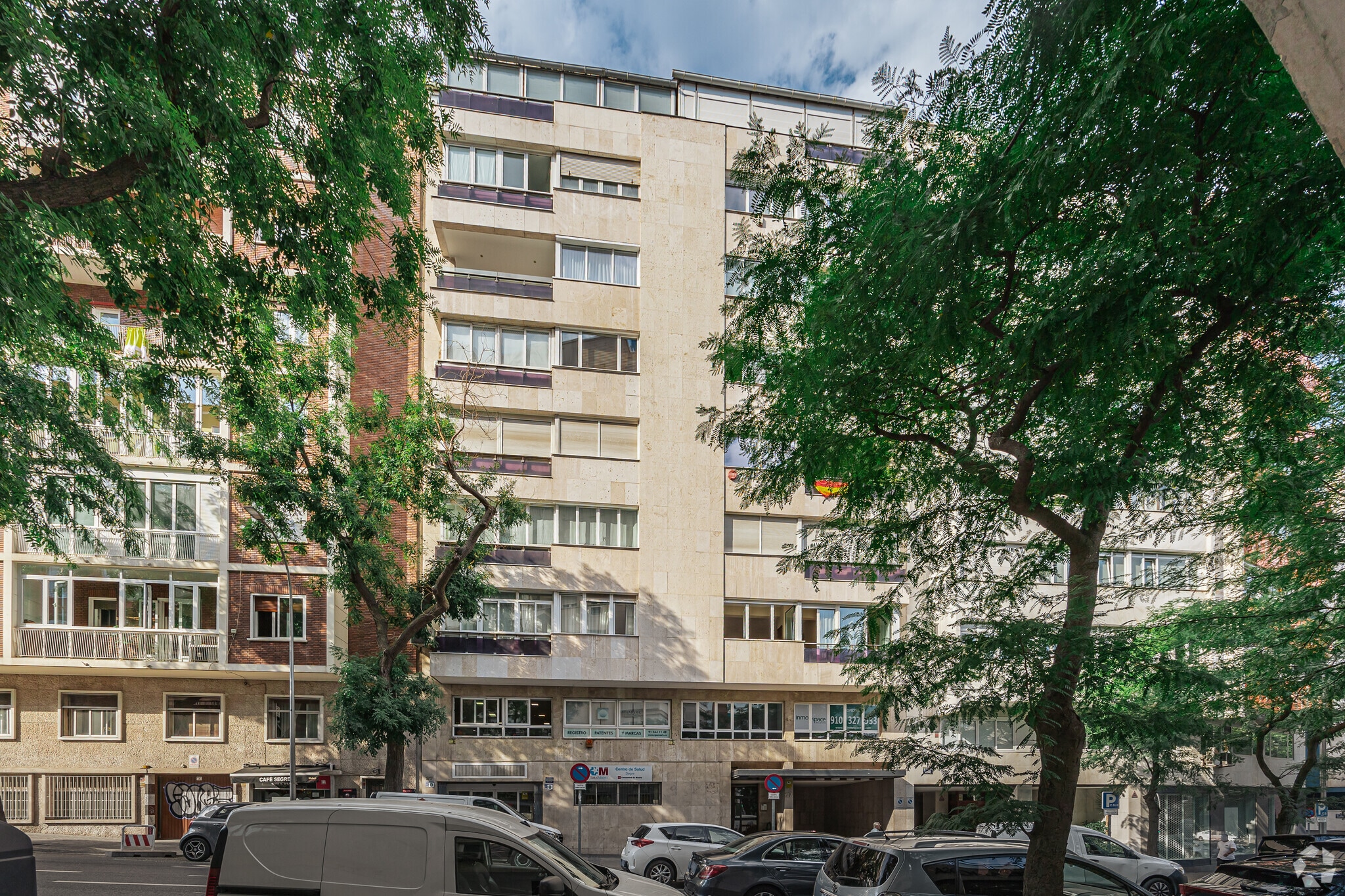 Calle del Segre, 27, Madrid, Madrid à louer Photo principale– Image 1 sur 4