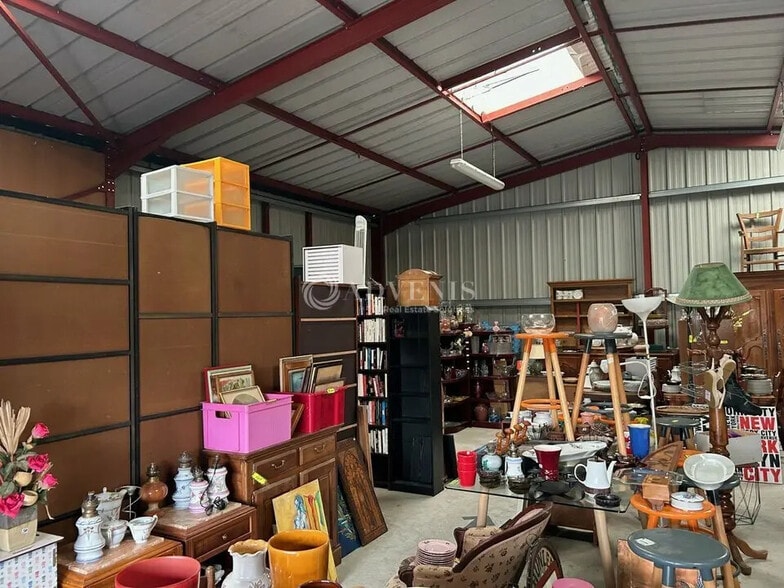 Local d'activités dans Bléré à vendre - Photo intérieure – Image 2 sur 8