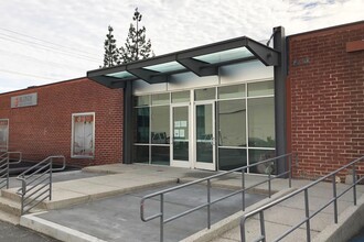 15148 Bledsoe St, Sylmar, CA à louer Photo de l’immeuble– Image 1 sur 2