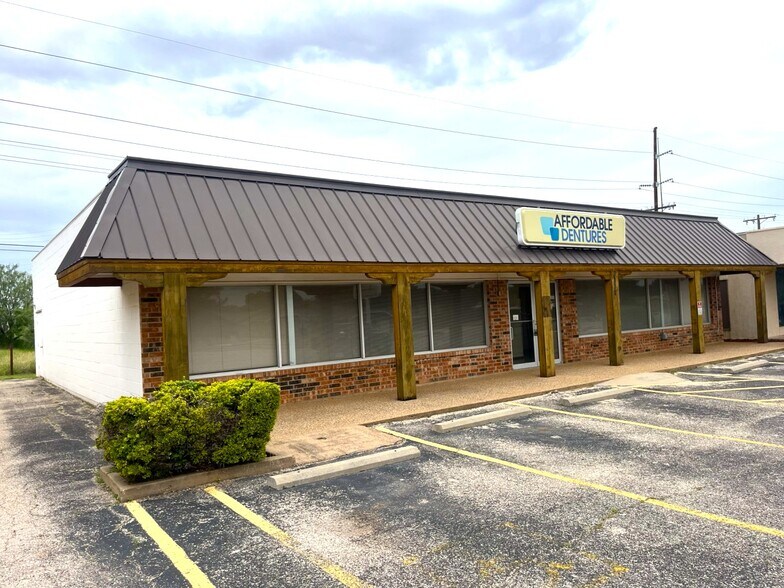 3111 Southwest Blvd, San Angelo, TX à vendre - Photo de l’immeuble – Image 2 sur 13