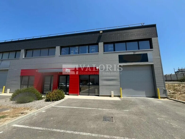 Local d’activités dans Gignac-la-Nerthe à louer - Photo de l’immeuble – Image 1 sur 10