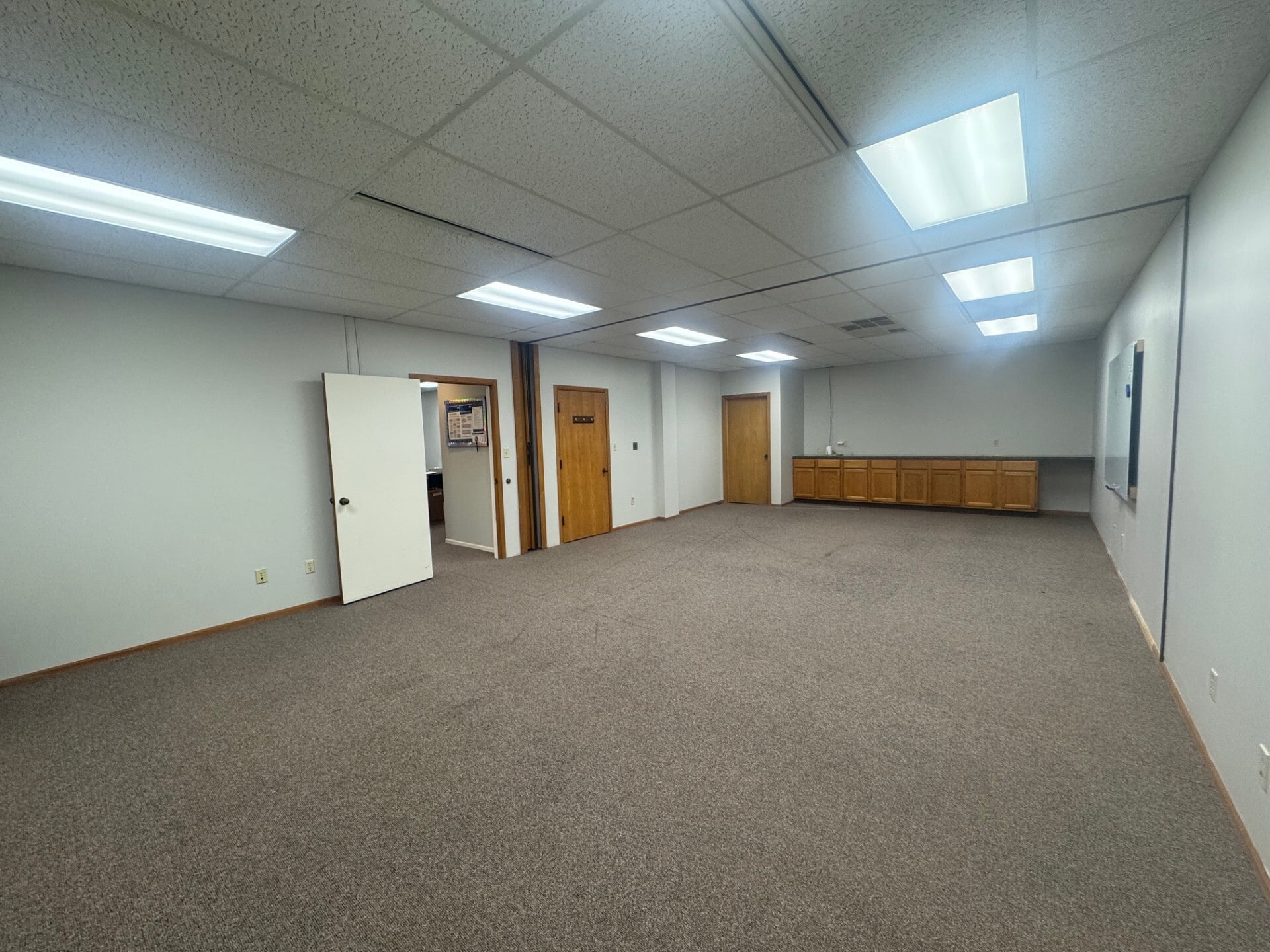 5555 Airport Hwy, Toledo, OH à louer Photo intérieure– Image 1 sur 13