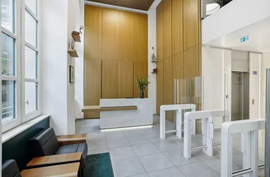 2 Rue Favart, Paris à louer - Photo de l’immeuble – Image 3 sur 18
