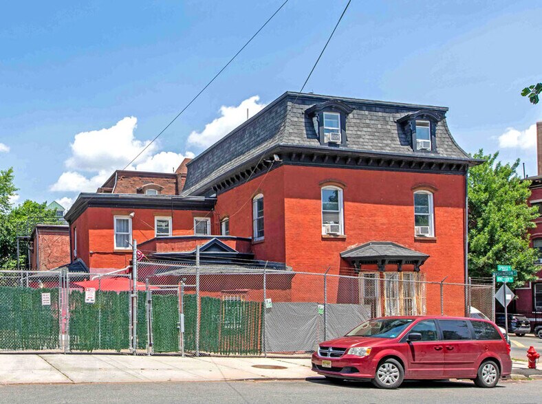 521-523 Washington St, Newark, NJ à vendre - Photo de l’immeuble – Image 3 sur 9