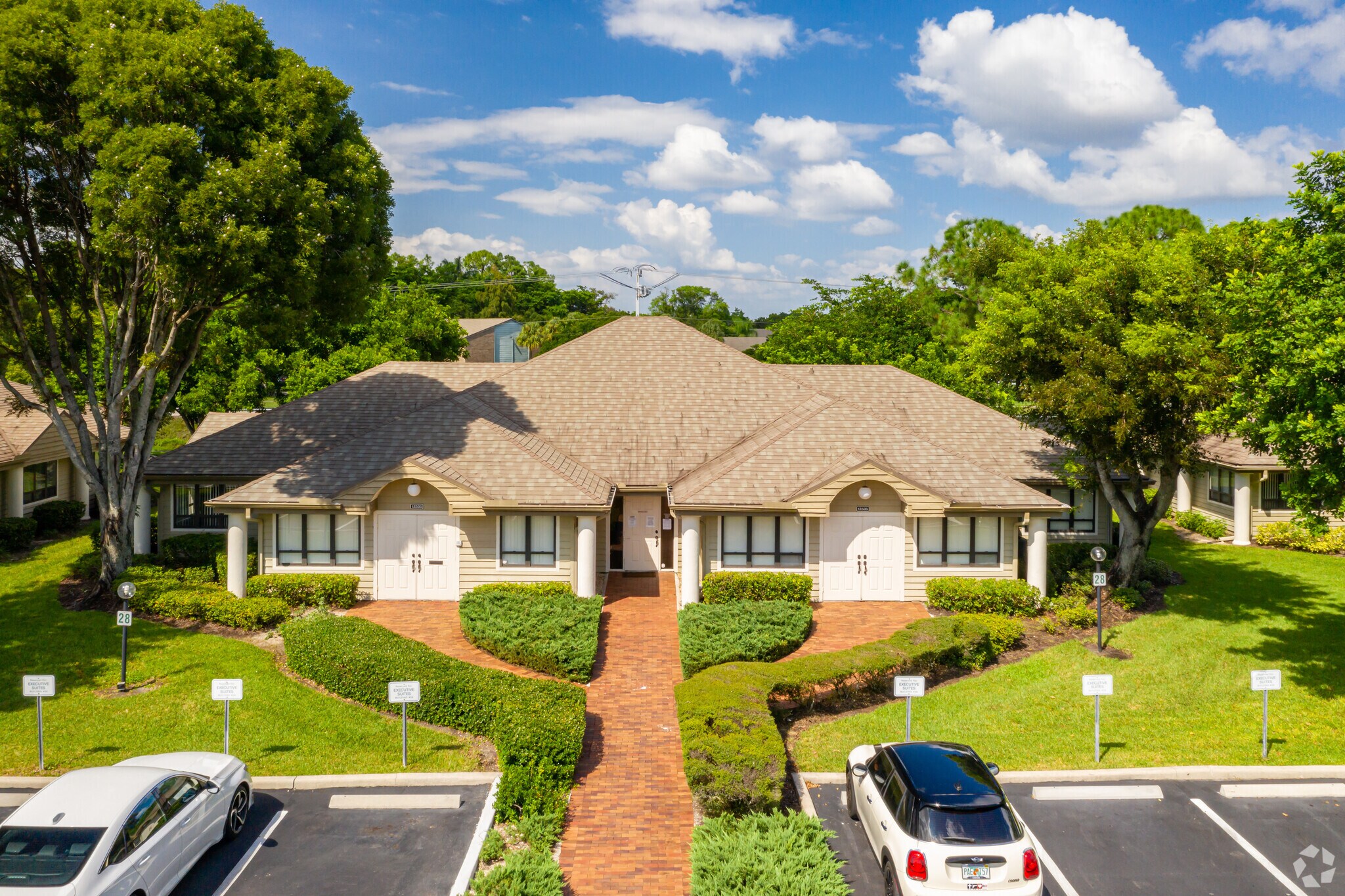 12535 New Brittany Blvd, Fort Myers, FL à louer Photo principale– Image 1 sur 7