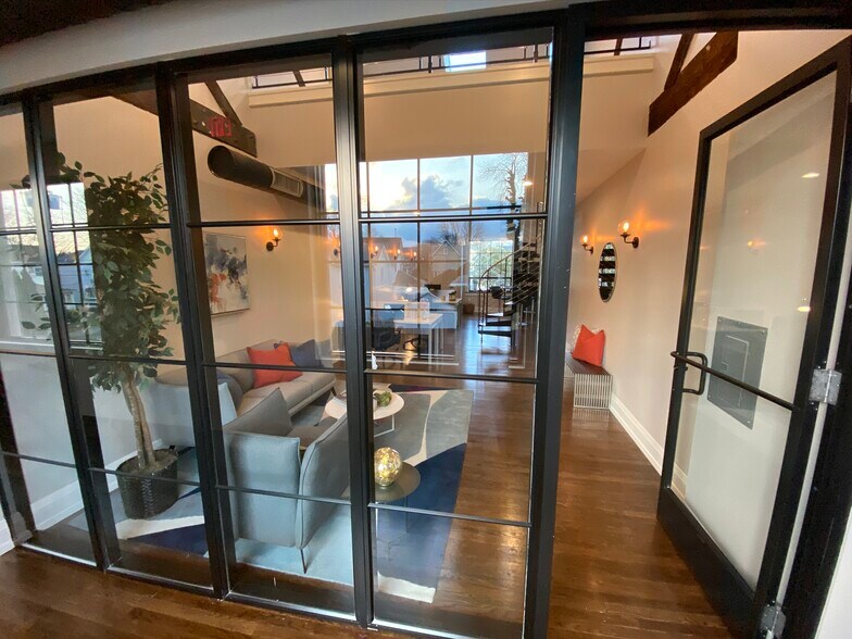 23 Emmons St, Long Branch, NJ à louer - Photo de l’immeuble – Image 2 sur 9