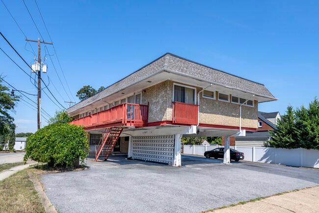 Plus de détails pour 601 Eastern Ave NE, Capitol Heights, MD - Bureau à vendre