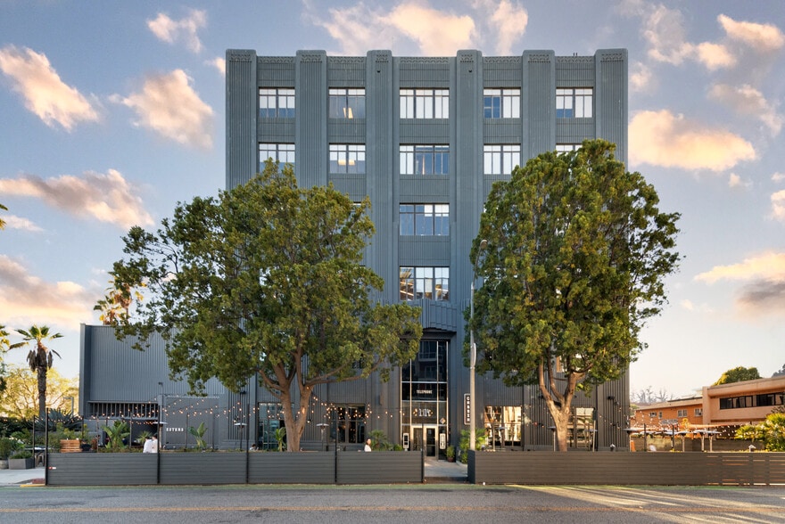 1314 7th St, Santa Monica, CA à louer - Photo principale – Image 2 sur 25