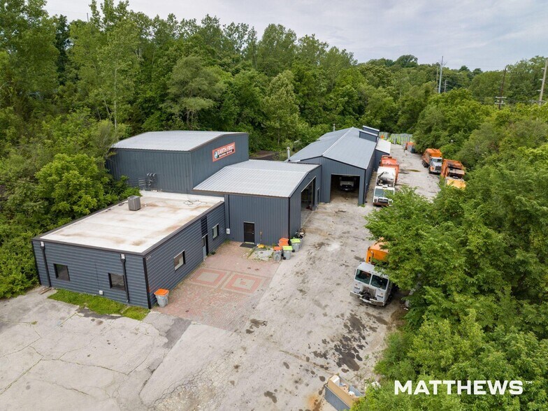 16519 E Truman Rd, Independence, MO à vendre - Photo de l’immeuble – Image 2 sur 3