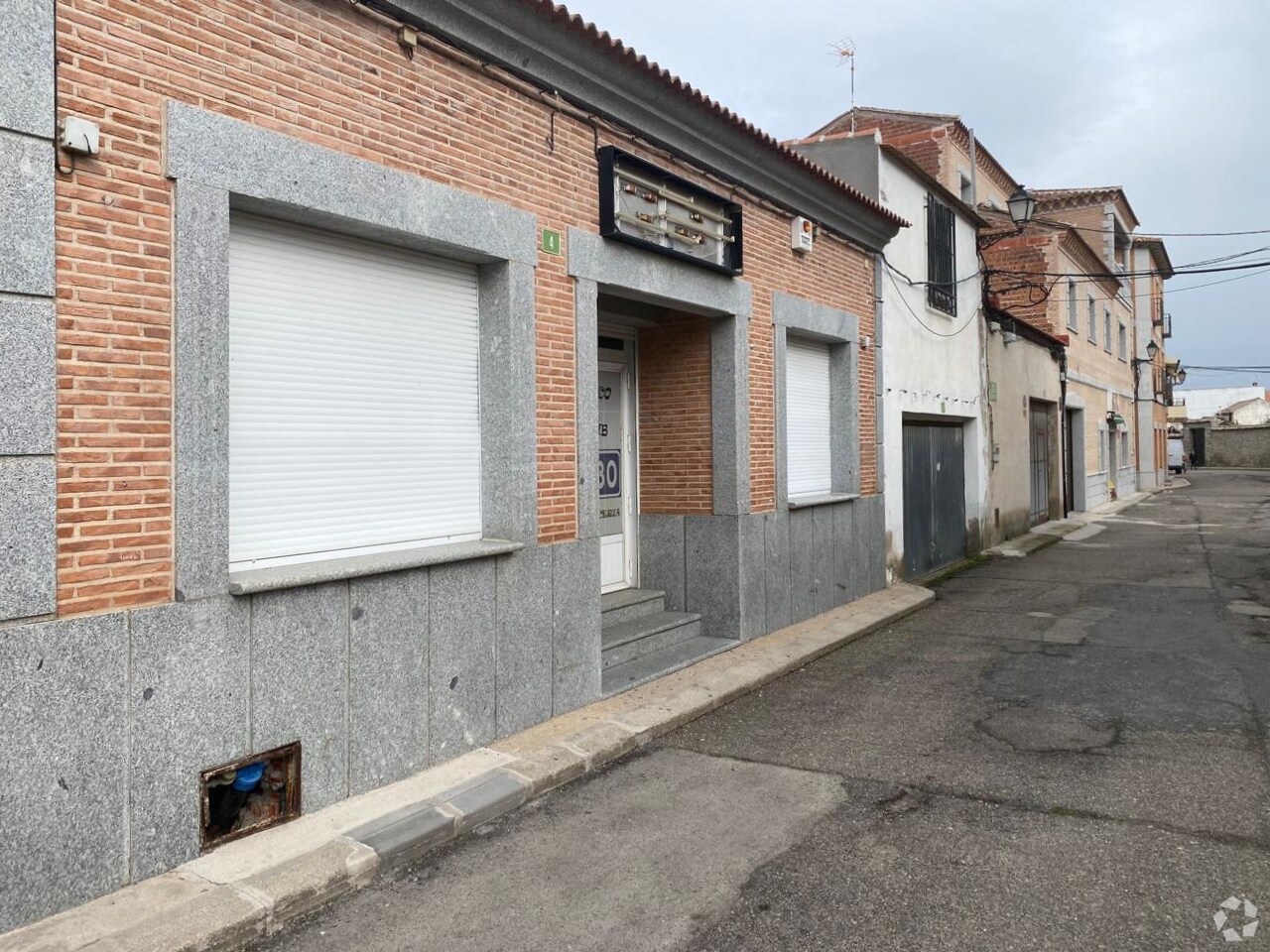 Local commercial dans Las Ventas con Peña Aguilera, Toledo à vendre Photo principale– Image 1 sur 11