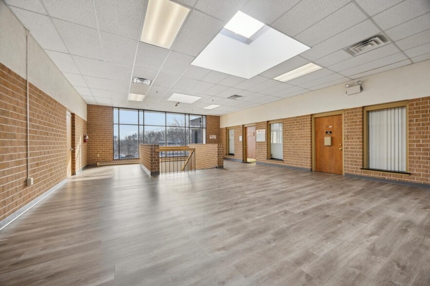1569 Medical Dr, Pottstown, PA à vendre - Photo intérieure – Image 3 sur 76