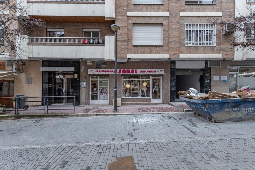 Local commercial dans Granada, Granada à vendre - Photo de l’immeuble – Image 1 sur 15