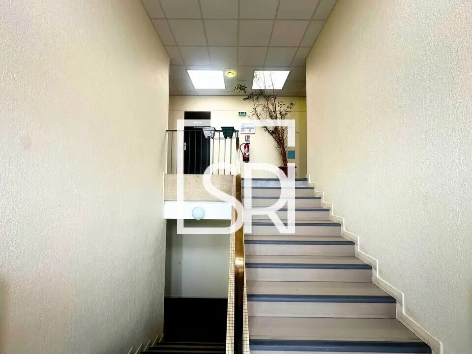 Industriel/Logistique dans Cournon-d'Auvergne à louer Photo principale– Image 1 sur 58