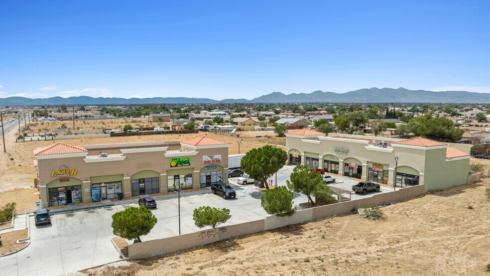 11146 Hesperia Rd, Hesperia, CA à louer - Photo de l’immeuble – Image 2 sur 3