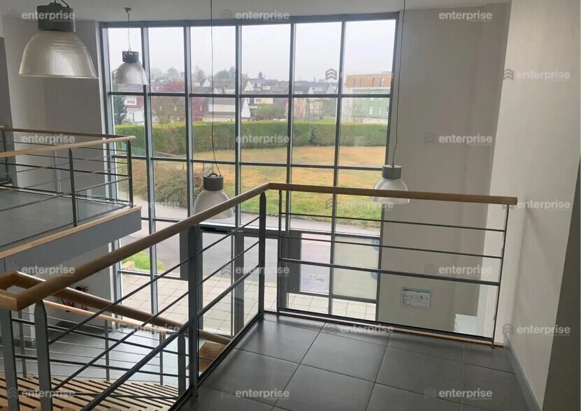 Bureau dans Boves à louer - Photo intérieure – Image 2 sur 4