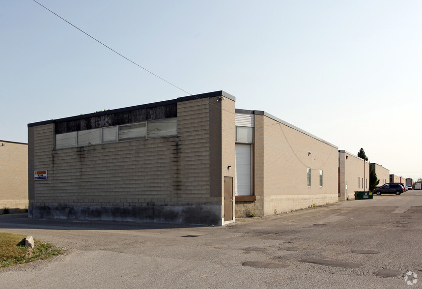 1291 Matheson Blvd E, Mississauga, ON à vendre - Photo de l’immeuble – Image 2 sur 2