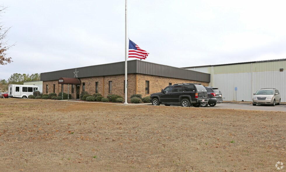 2210 Industrial Dr SW, Cullman, AL à vendre - Photo de l’immeuble – Image 2 sur 6