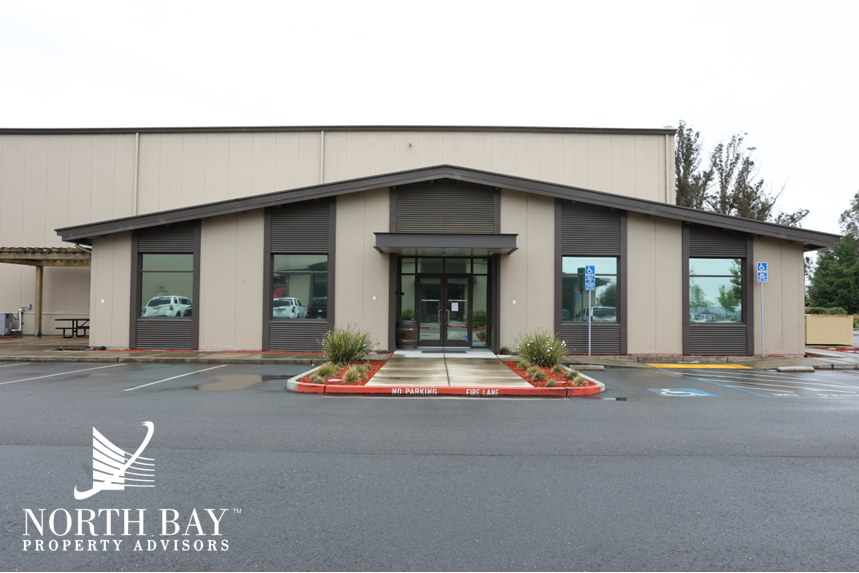 3300 N Laughlin Rd, Santa Rosa, CA à louer - Photo de l’immeuble – Image 2 sur 21