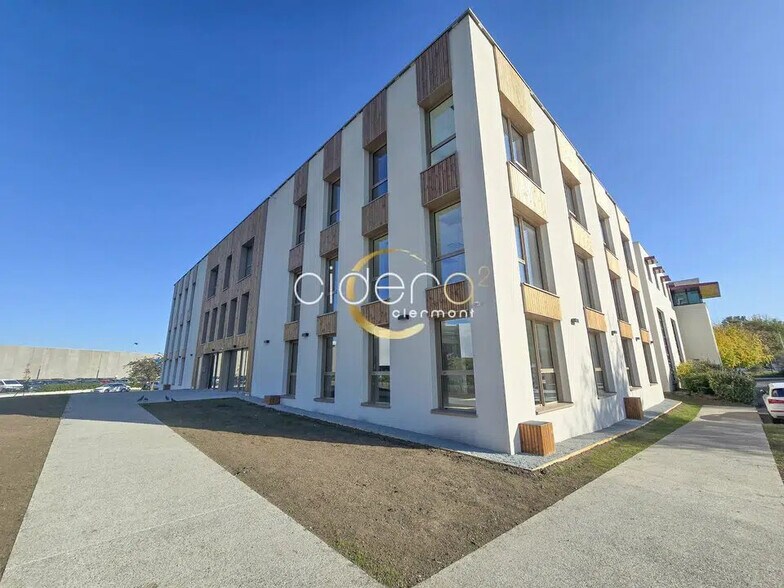 Bureau dans Clermont-Ferrand à louer - Photo de l’immeuble – Image 1 sur 13