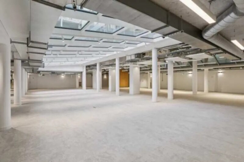 12 Rue Versigny, Paris à vendre Photo de l’immeuble– Image 1 sur 15