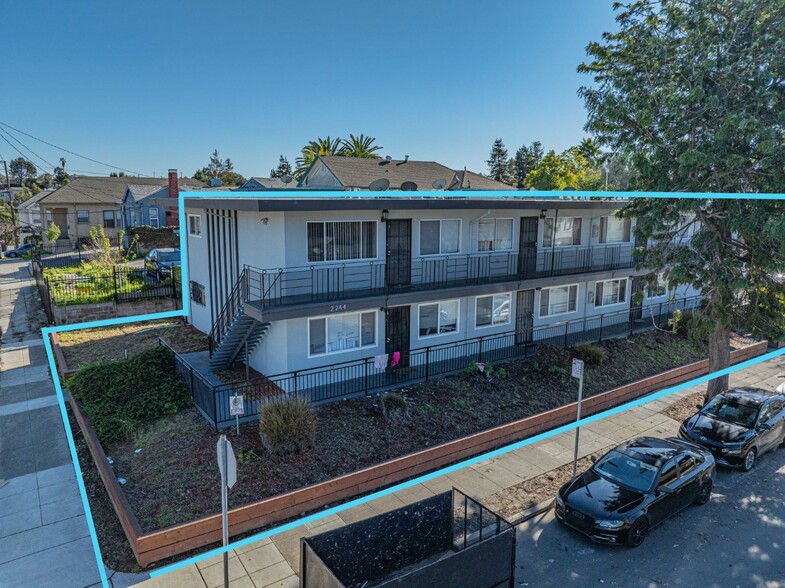 2244 12th Ave, Oakland, CA à vendre - Photo de l’immeuble – Image 2 sur 26