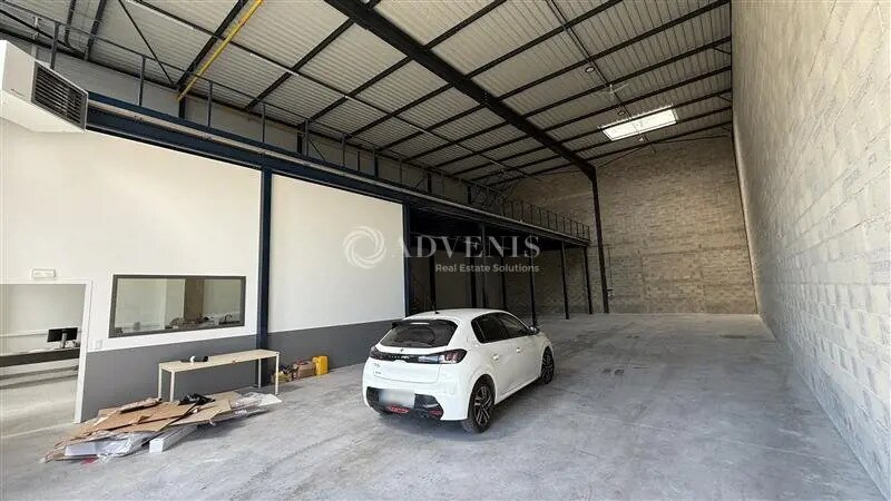 Local d’activités dans Serris à louer - Photo de l’immeuble – Image 2 sur 8