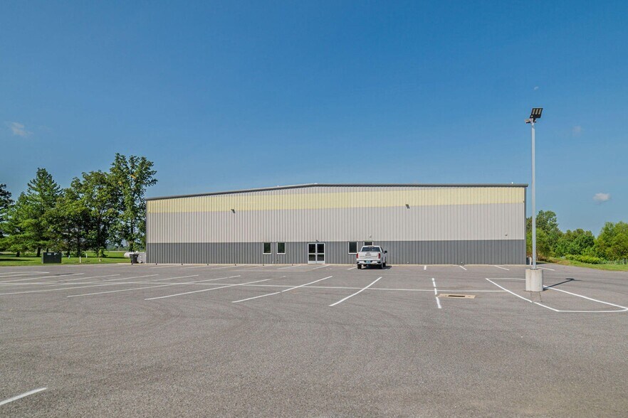 8705 Cairo Rd, West Paducah, KY à louer - Photo de l’immeuble – Image 2 sur 53