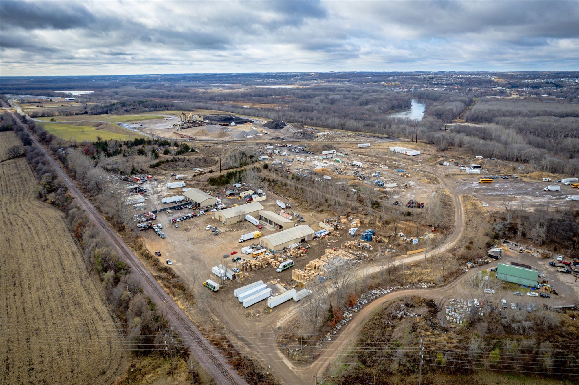 2510 Strunks Rd, Shakopee, MN à louer Photo de l’immeuble– Image 1 sur 6