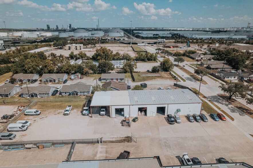 202 Preston Ave, Pasadena, TX à louer - Photo de l’immeuble – Image 2 sur 14