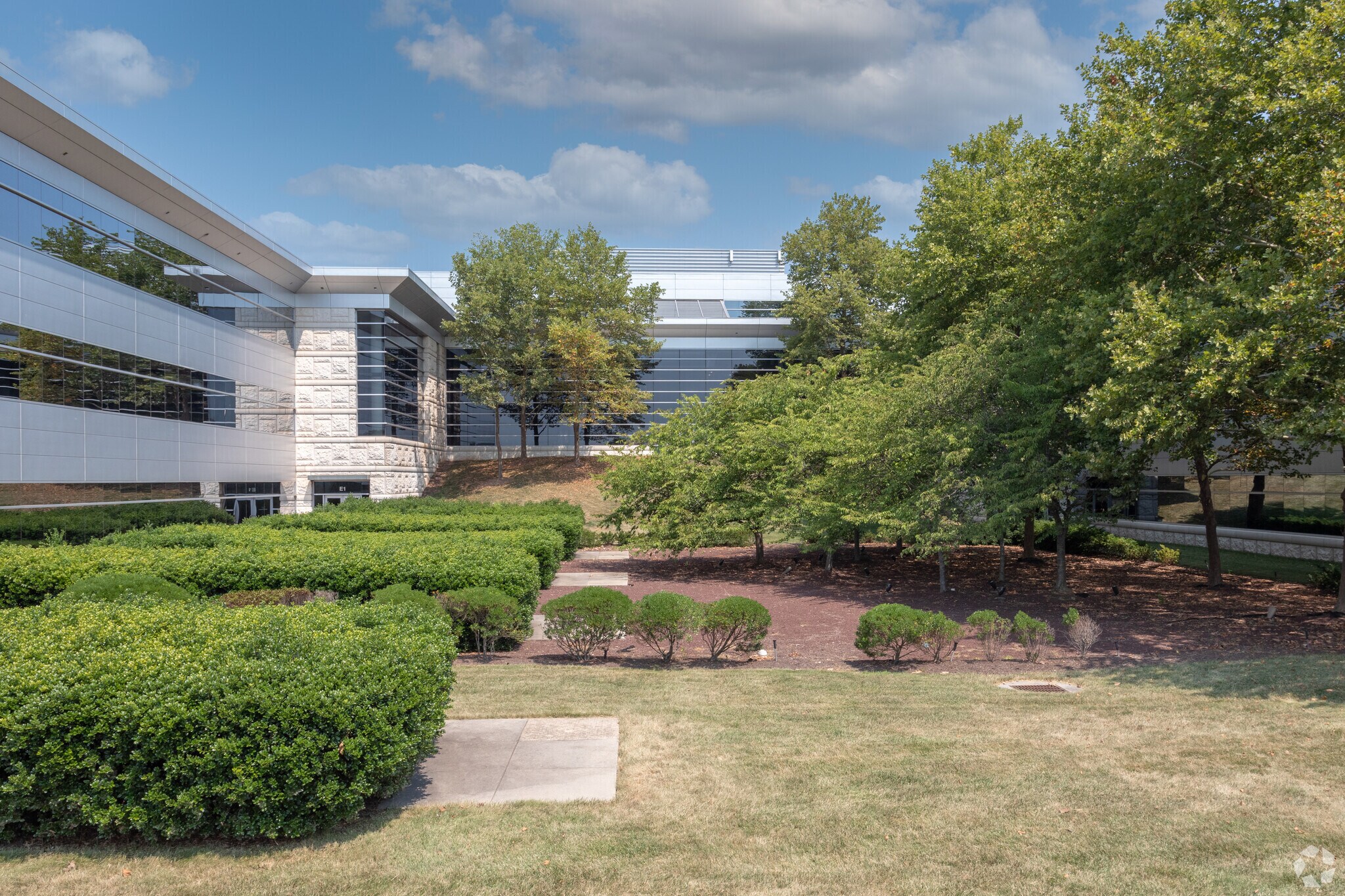 22001 Loudoun County Pky, Ashburn, VA à louer Photo de l’immeuble– Image 1 sur 5