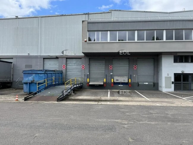 Plus de détails pour Industriel/Logistique à louer
