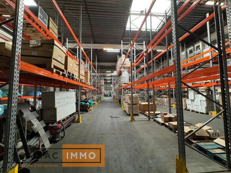 Industriel/Logistique dans Villejust à louer - Photo de l’immeuble – Image 3 sur 7