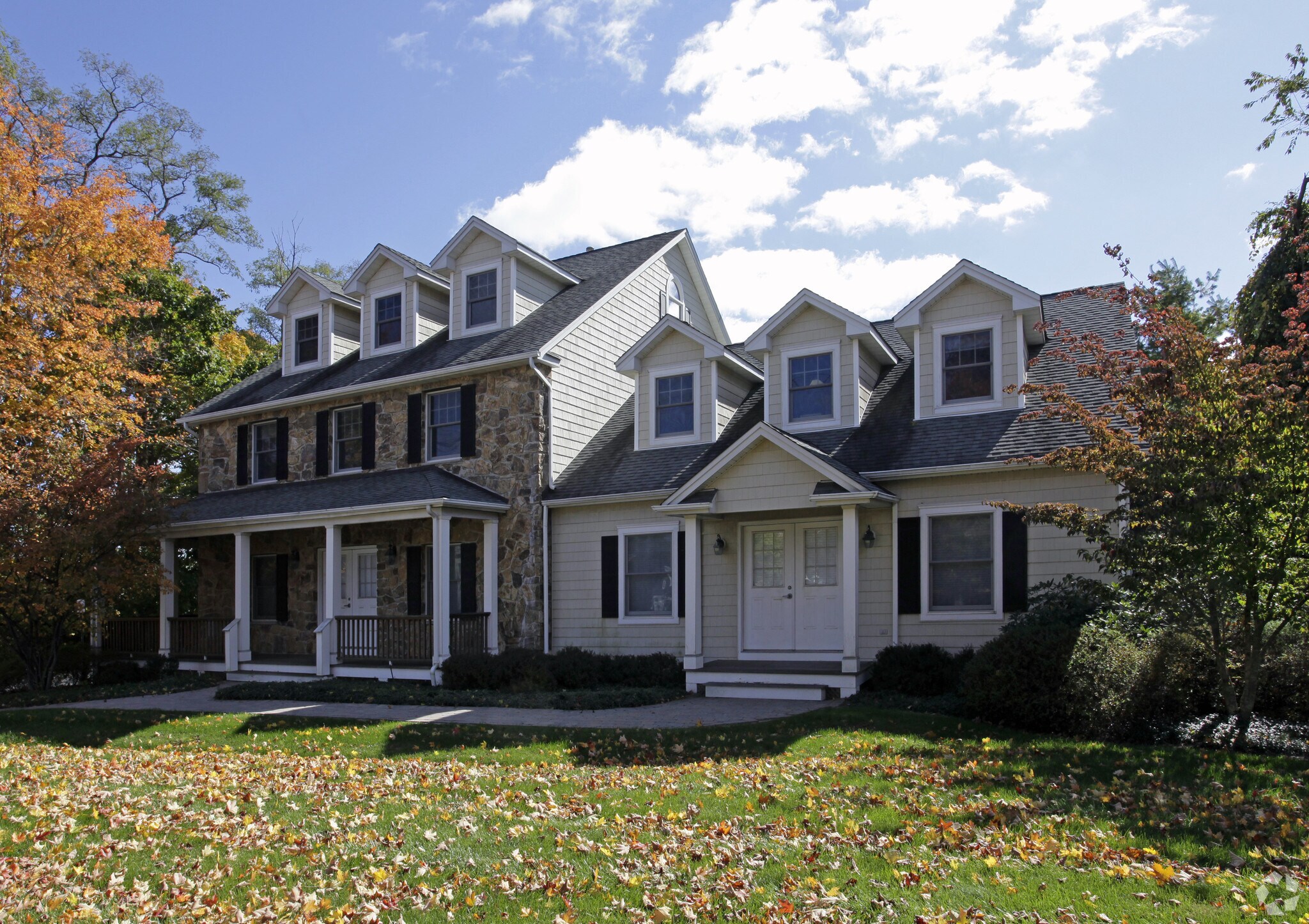 408 Main St, Chester, NJ à louer Photo principale– Image 1 sur 9