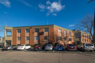 Plus de détails pour 21 Highland Cir, Needham, MA - Bureau à louer