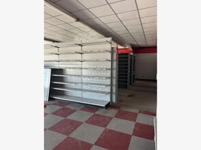 4725 Clinton Hwy, Knoxville, TN à louer Photo intérieure– Image 2 sur 8