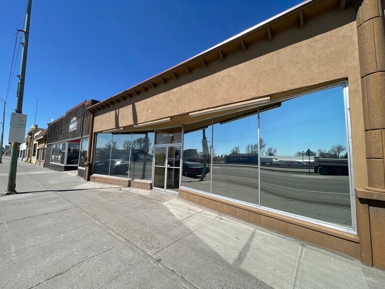 124 S State St, Shelley, ID à louer - Photo de l’immeuble – Image 2 sur 3