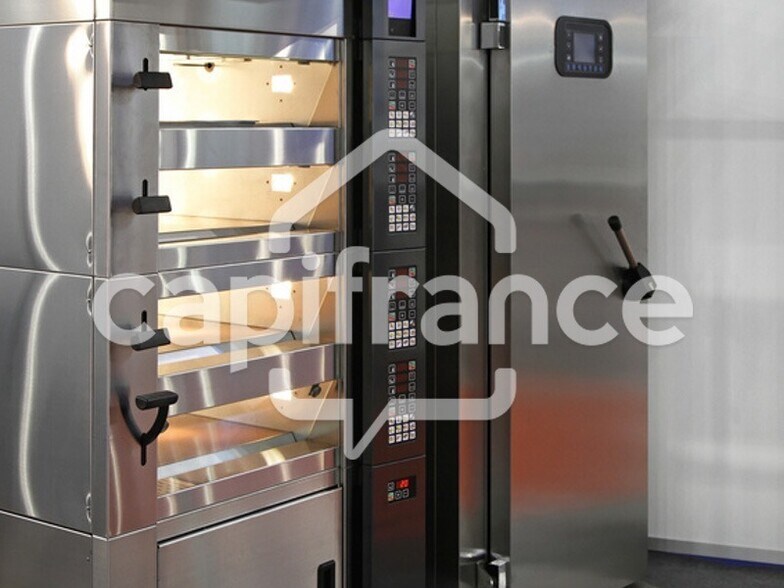 Local commercial dans Ruy à louer - Photo de l’immeuble – Image 1 sur 7